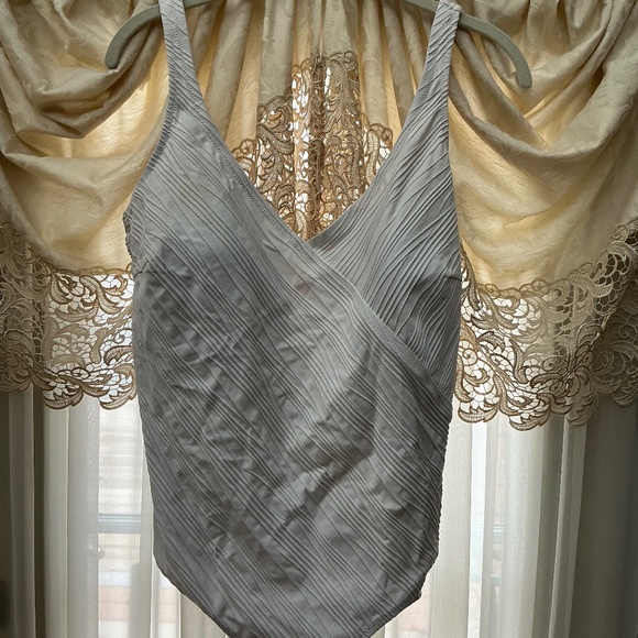 Gottex ladies winter white bathing suit - Picture 1 of 5